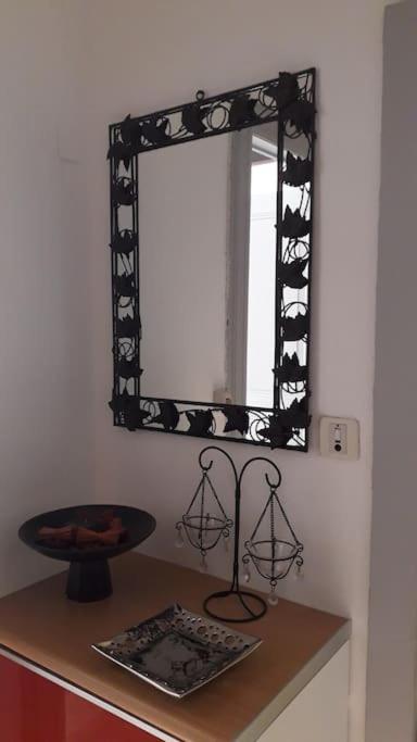 Bel Appartement Au Coeur De La Cite Medievale Sommières Kültér fotó
